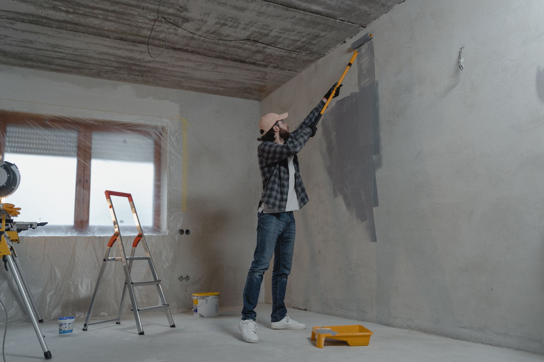 Peintre en Bâtiment équipe à Boulogne-Billancourt